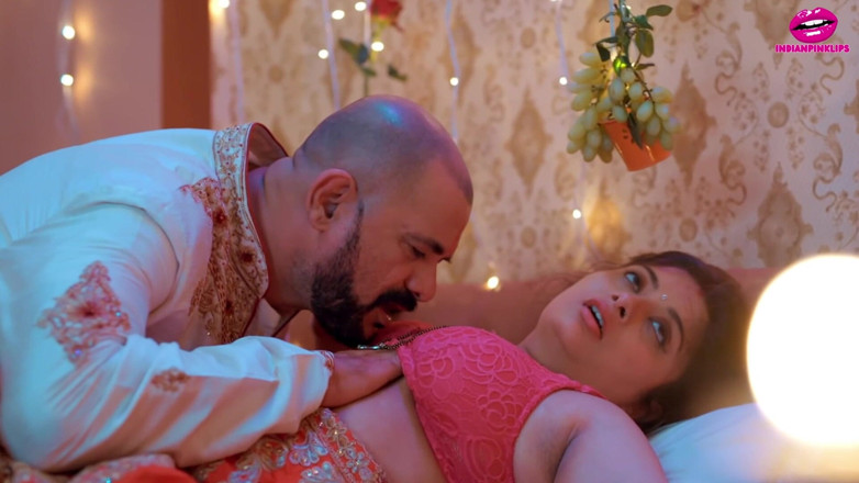 Indianpinklips: Bhabhi šuká a popadne prsa, tak tvrdě šuká