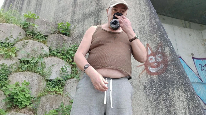 Pascal: Venkovská ruční práce v La Boue Ze Happy Master Pig...