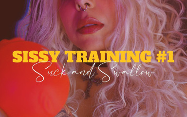 Maddy Voss: Sissy Training - sucer et avaler en gros plan
