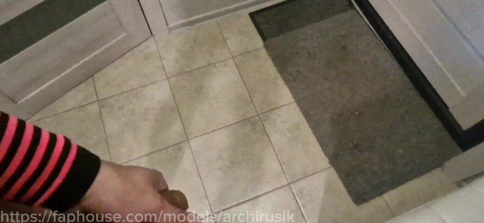 ArchiRusik: Der Pizzabote Frisst Mein Sperma Vor Der Haustür, Und Es...