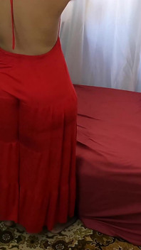 Üvey anne yatağın altında sıkıştı