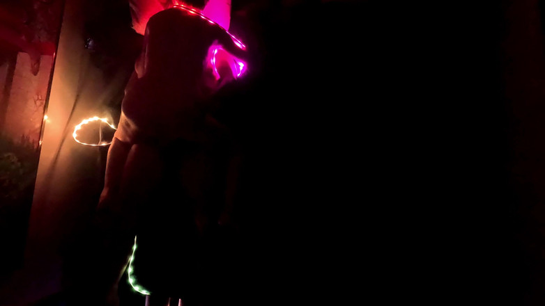 FromThisNight: Sex se striptýzovými světly