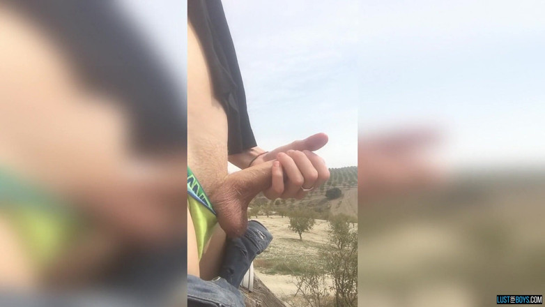 Lust for boys: Hung Boy Jack uwielbia robić filmy