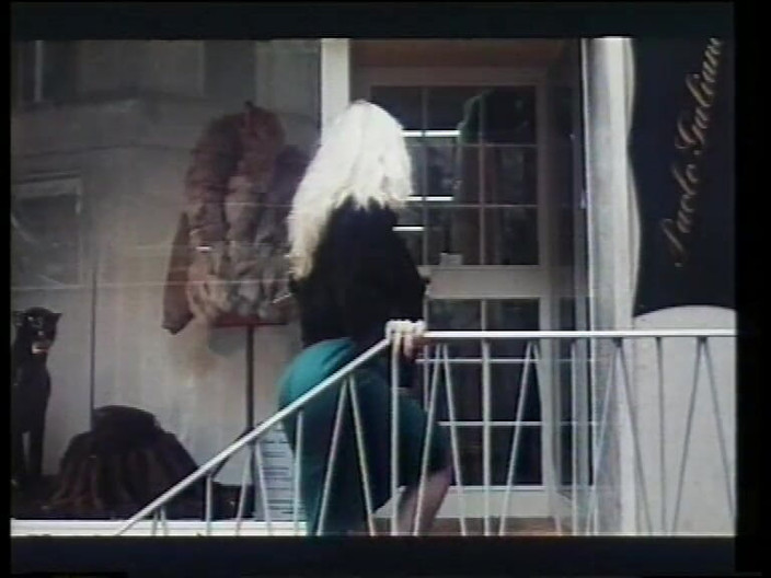 Vintage Movies XXX Best of: Sarışın Bomba Fantastica Moana Yarak Emiyor Ve Vahşi Bir Şekilde Biniyor