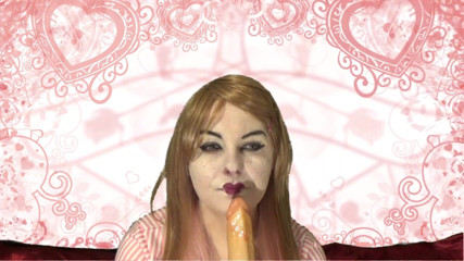 Sexy Milf: Gerçek bebek yarağını derinden emiyor ve boşalmak için yalvarıyor