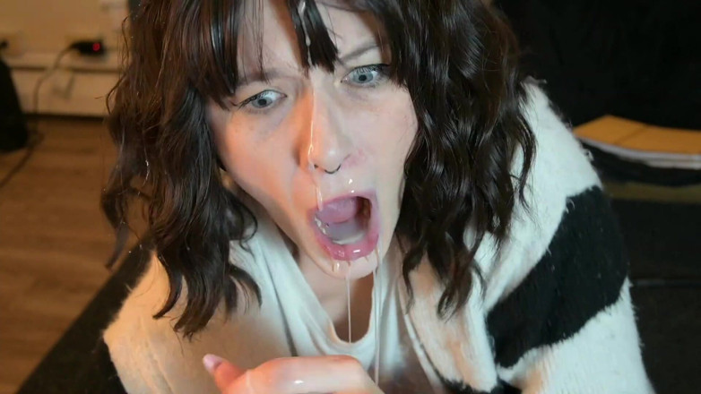 Missellie8: Naive Condom Education