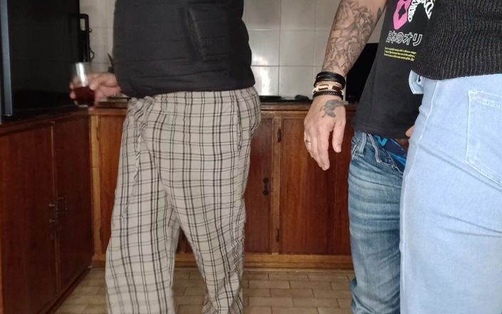 Bigjoefuckalott: Je m’amuse dans le kitche