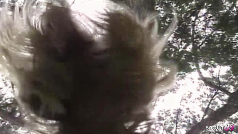 Shemale TS Collection: 性感的金发人妖户外约会肛交