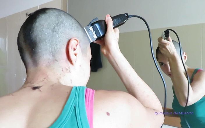Rebecca Diamante Erotic Femdom: Italian Girl Shaves Her Head to Zero