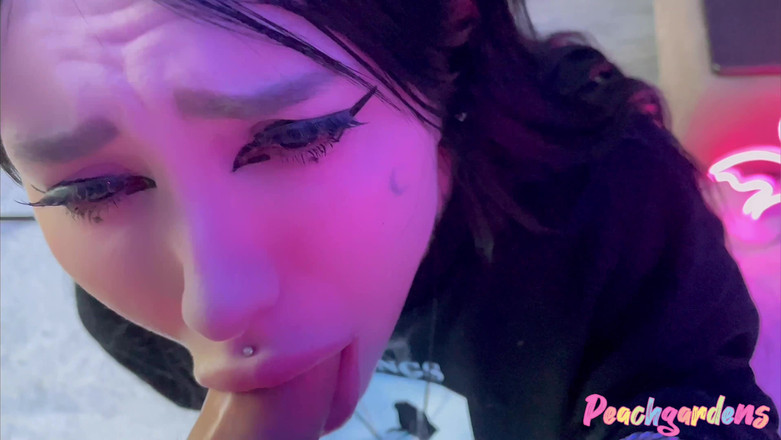 Peachgardens: Очень Слюнявая Глубокая Глотка От Моей 19 Летней Девушки