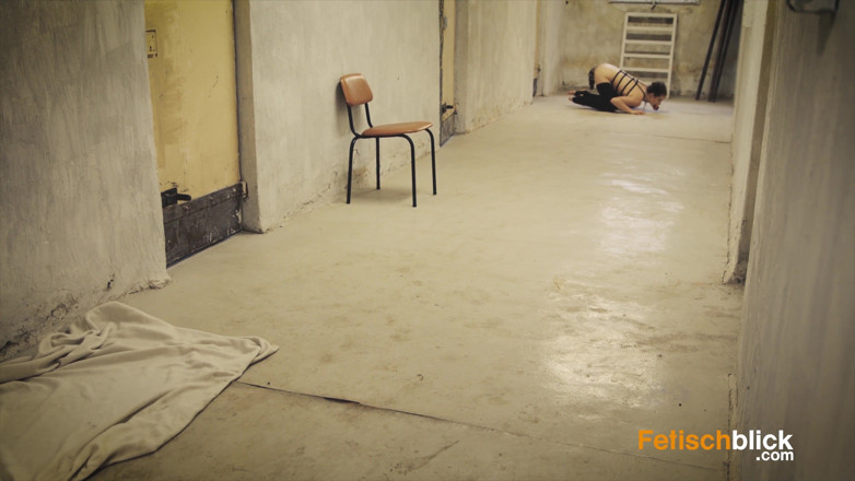 Fetisch Blick: The perverse pet show - part 1 - 4K