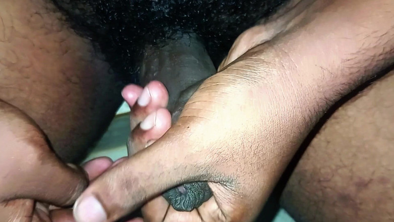 rahuman: Solo büyük yarak mastürbasyonu