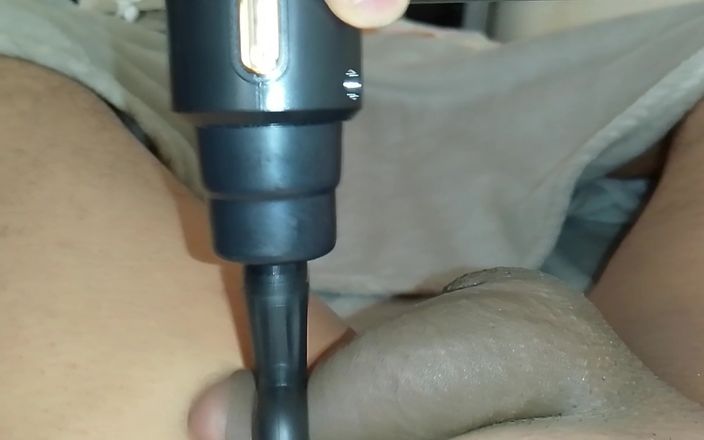 newvan: Handvrij sperma van Sri Lankaanse sexy jongen