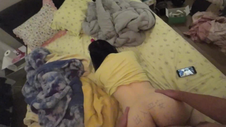 SquishMallow3328: Chinese MILF Slutty Kitty Lets Yummy Jimmy Write on Her...