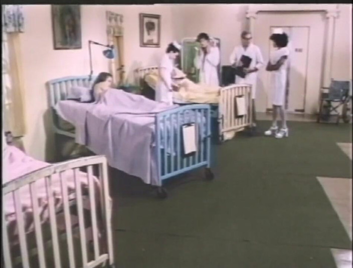 XTime Vod: Lins retro cu supt de pizdă și futai în trei