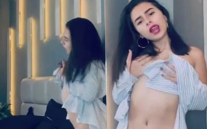 LiliBralee: Je joue avec mon corps quand je veux me faire...