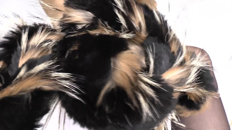 Lady Victoria Valente: Ejaculation Training: Sniffing and Cumming on a Fur Scarf, Lady...