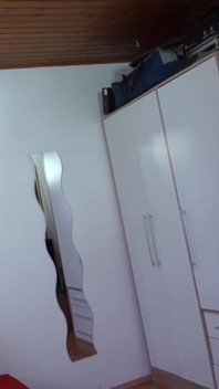 Nena morena perforada chupa y folla la vara dura de un chico