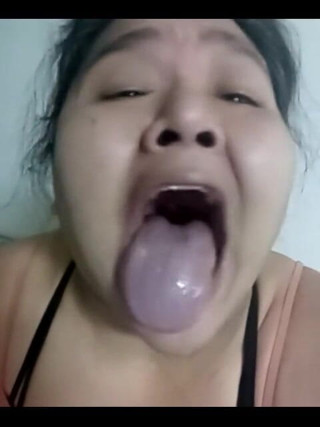 DeesDeepThroat: ¡Qué encendido!