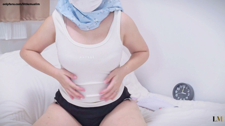 LittleMuslim: POV: นักเรียนฮิญาบซุกซนอยู่ในอารมณ์ขี้เล่นขณะเรียนที่บ้าน ep.2