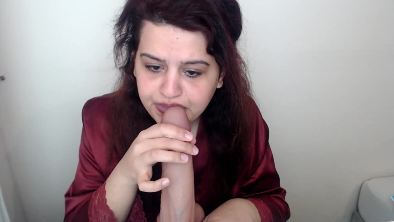 Evelyn Butt: mujhe vaastav men ek achchhi chehra chudaee ki jaroorat thi,...