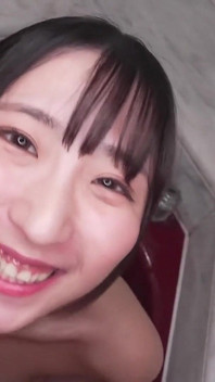 สาวนมใหญ่ที่เด็กกว่าทําให้ลูกพี่ลูกน้องชายยั่วยวนอย่างจริงจังและไม่รู้ตัวมีประสบการณ์การขย่มอย่างเข้มข้น บทที่ 2