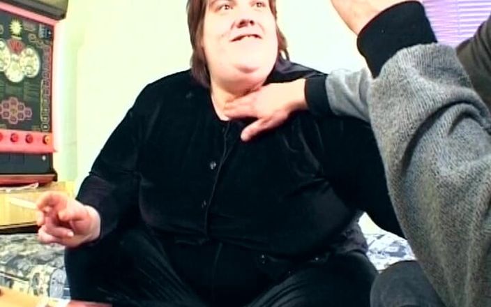 German's Fat Ladies: Bbw troia tedesca è stata fistata e scopata