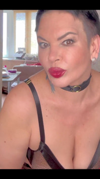 Sexy MILF
