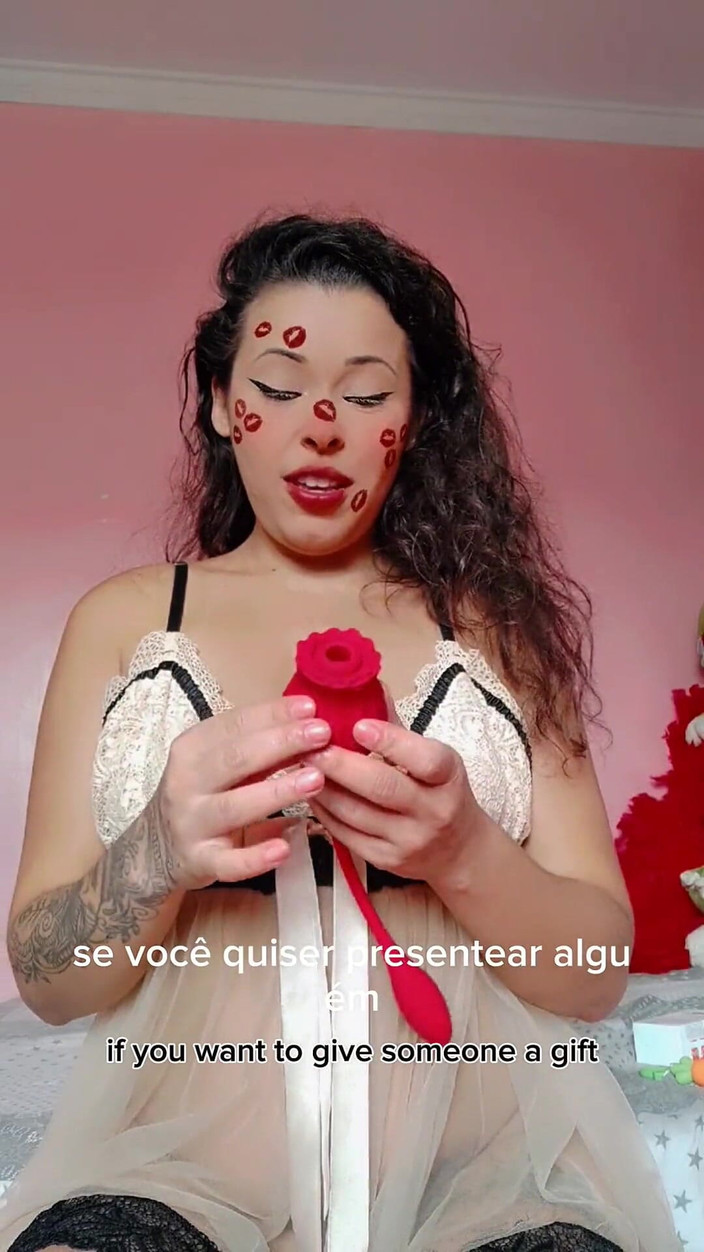 Espuleta: セクシー・インポートの吸うバラを実際に試してみる