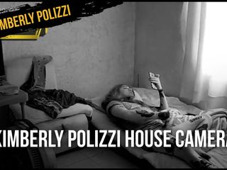 Kimberly Polizzi: Кімберлі Поліцці, домашня камера