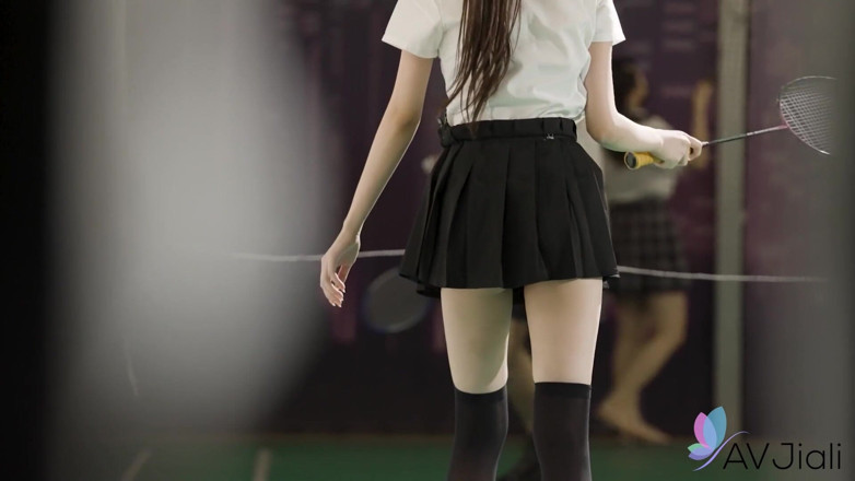 AV Jiali: Xiang Xiang Wears Thong Panties and Gets Lots of Attention...