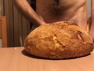 Fs fucking: ताज़ा ब्रेड पर वीर्य