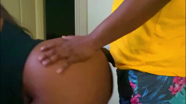 Exclusive Dirty Diana: Per favore mi strofina i piedi e scopami papà