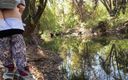 SoloRussianMom: Milf vestida con polainas meando en el río