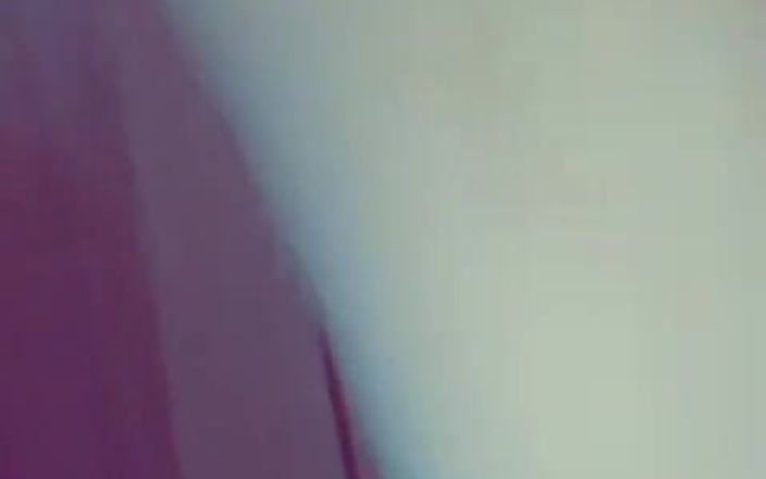 Moonlitcassie: Trang phục gợi cảm