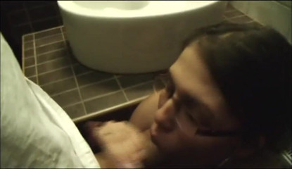 XTime Vod: Lesbiche succhia un grande cazzo scopando con un dildo la...
