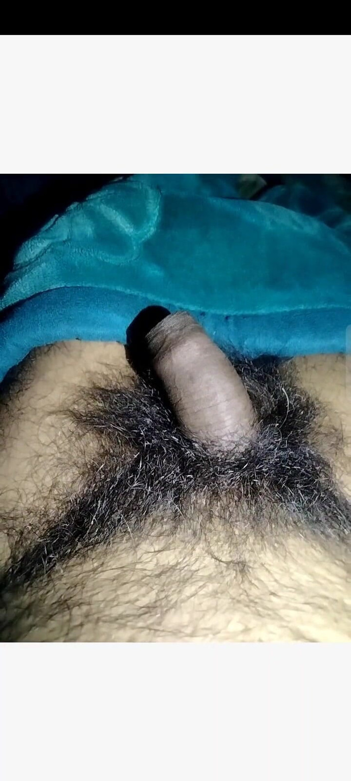 Hot_bobby: Индийская дези мастурбирует большой член