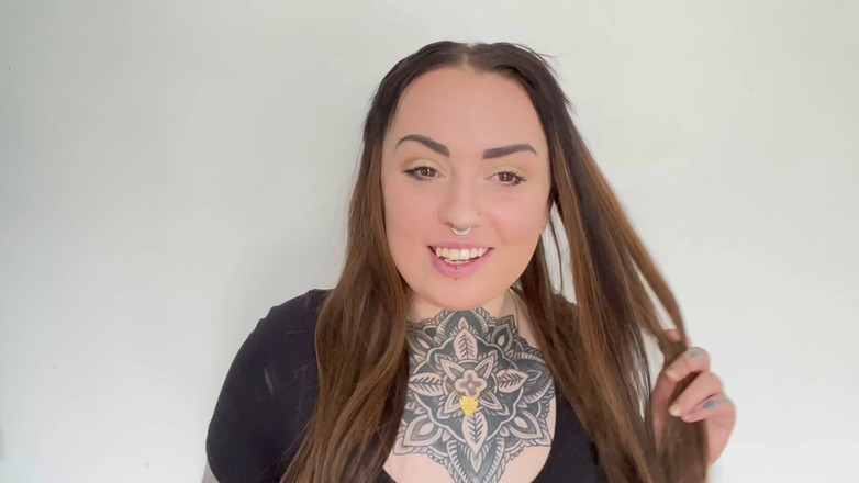 Miss Valentina: 女神の顔に精液を出して JOI