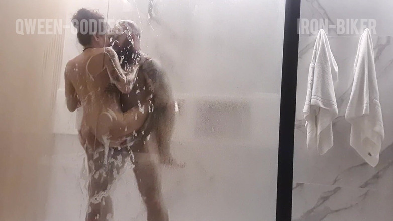 Iron Bikerr: Nechali jsme natáčení z kamery a šli na sex do sprchy