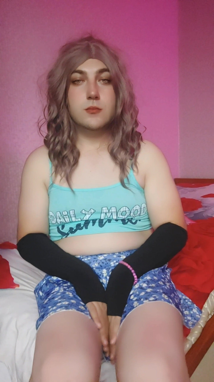 Kitty_Cross: Handless Big Cumshot Femboy Big Ass Crossdresser Cumming Cute Pretty...