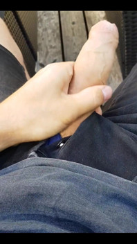 Who likes outside wank?
