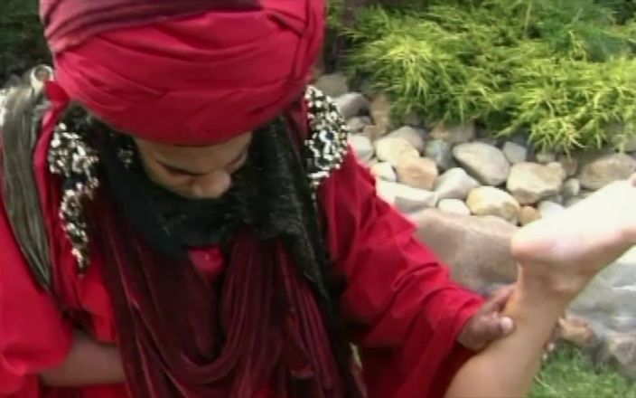 Inhonorof porn: The Black Magician and the Beauty Anal Fuck at Court
