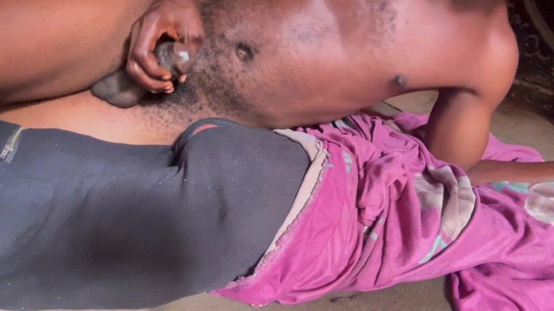 Bangcum8: 내 마누라를 따먹는 경험