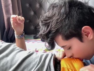 Dilan Castro: Nadržený vdaný hetero chlap zavolá svého roztomilého mladého gay souseda,...