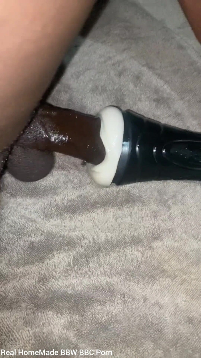 Big black cock BBCee: Трахаю мою фальшиву пизду факел