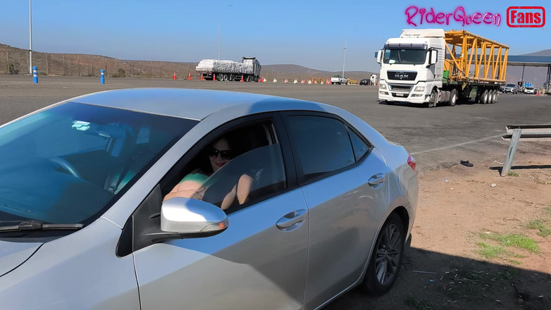 Riderqueen BBW Step Mom Latina Ebony: Tuyến đường cấm kỵ - video cho người hâm mộ