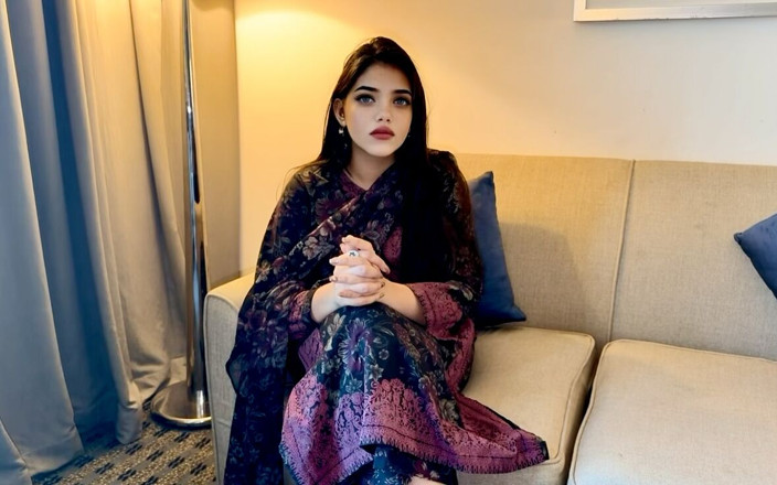 Sarakhan: Hot Indian Girl Gets Picked up and Fuck by a...