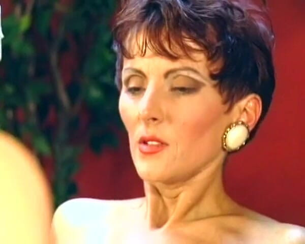 Deutsche Frauen: Mature German Slut Facialized After Hot Anal Fuck