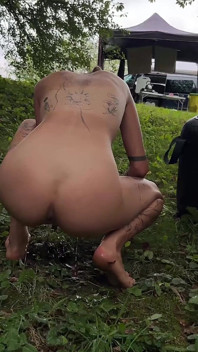 Klystýr venku, než se hluboce používá anál