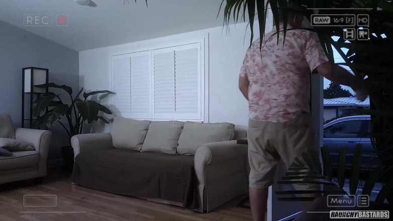 Raunchy Bastards: Pappa Föder stönande tonåring